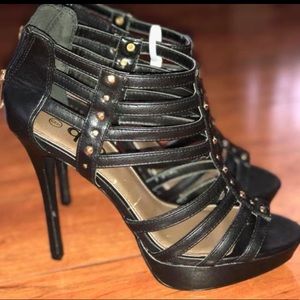 Size 9 zip up gold stud strappy heels
